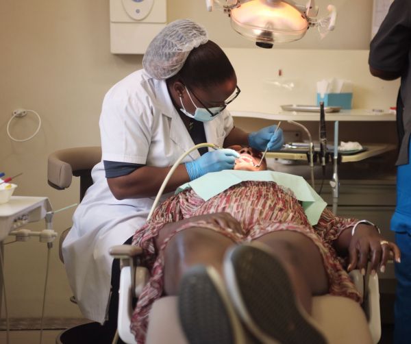 Les critères essentiels pour choisir un dentiste à Uccle